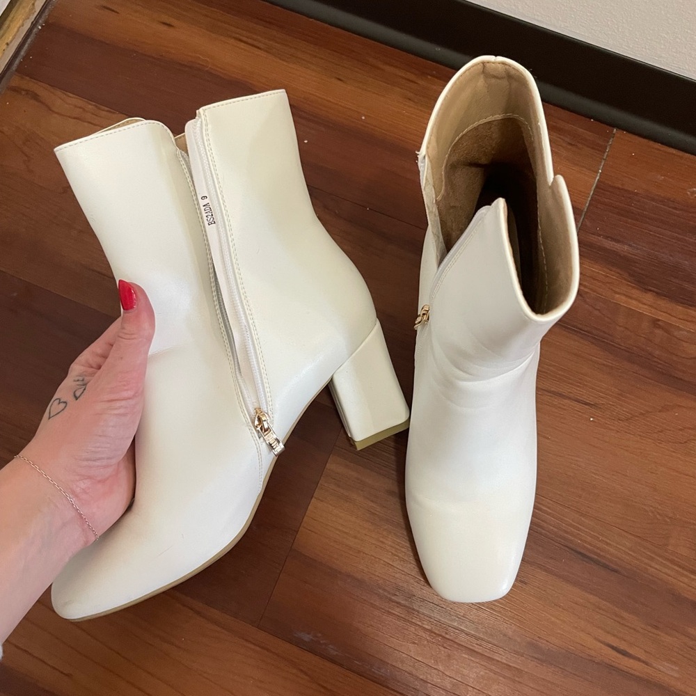 Chic White Ankle Boots